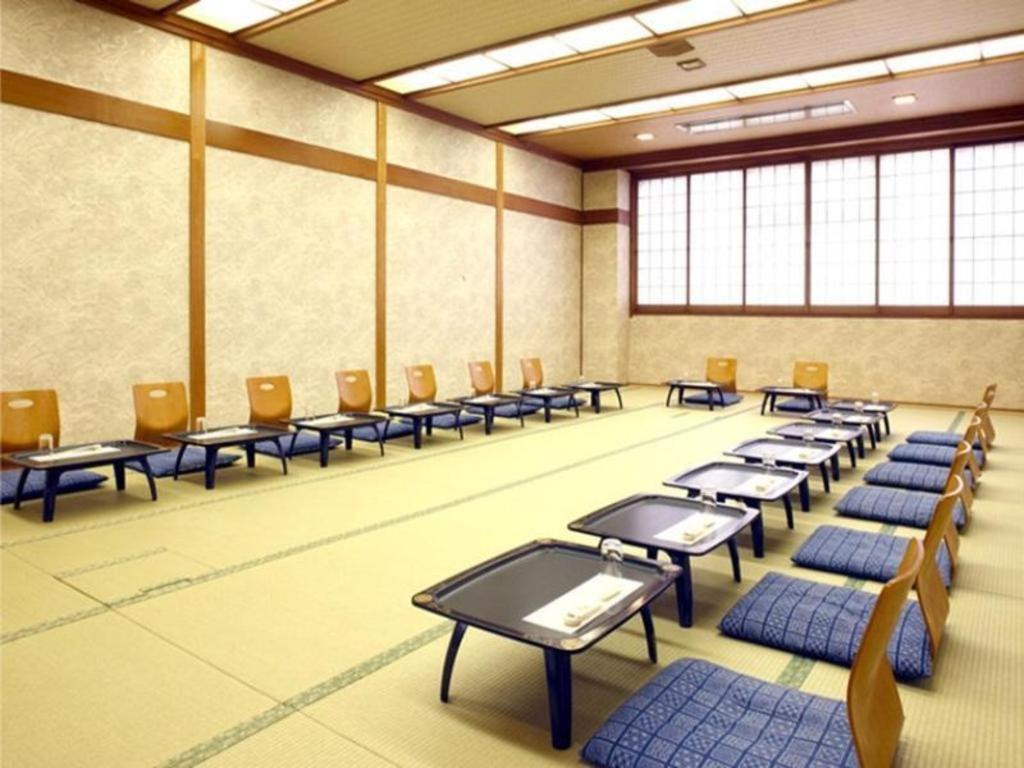 Business Hotel Kurama Hikone Ngoại thất bức ảnh